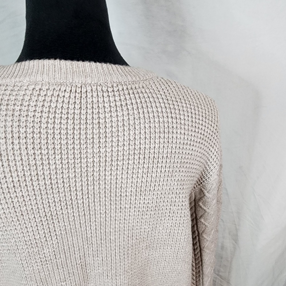New! CYRUS Size XL Beige Soft & Cozy‎ Rayon Blend Cable Knit Crew Neck Sweater - Picture 8 of 10